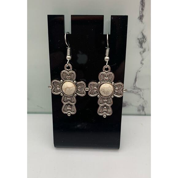 NWT Cream / Ivory Stone & Silver Tone Cross Pierced Earrings Boho Southwestern - Picture 2 of 4